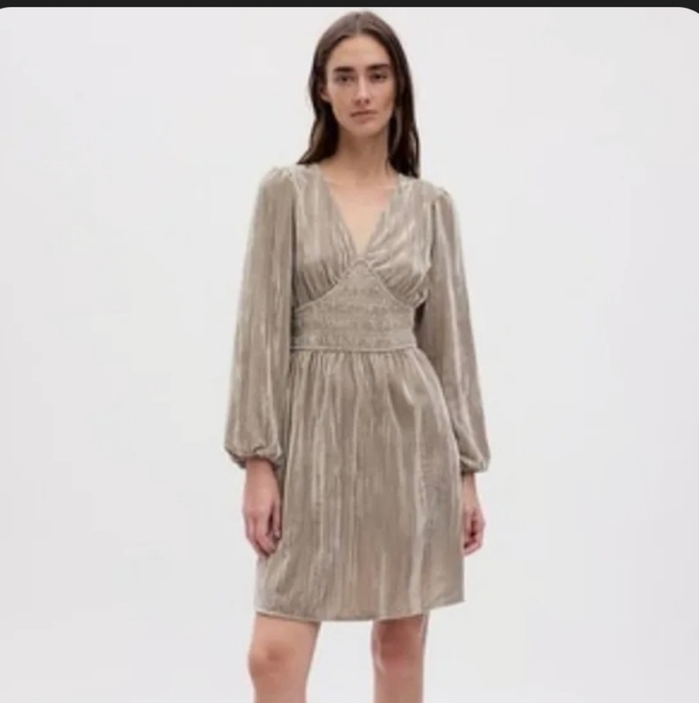 Velvet Dress GAP silver velvet smocked Women's mini dress size Medium/Tall